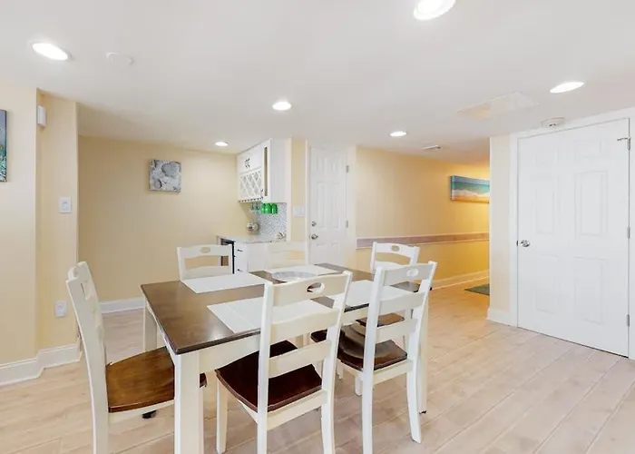 Oceanfront With Great Balcony Ac Wifi & Shared Pool - Steps To Holiday home Ocean City